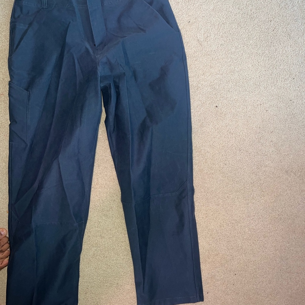 Lululemon Utilitech Carpenter Pant
Straight Leg Blue